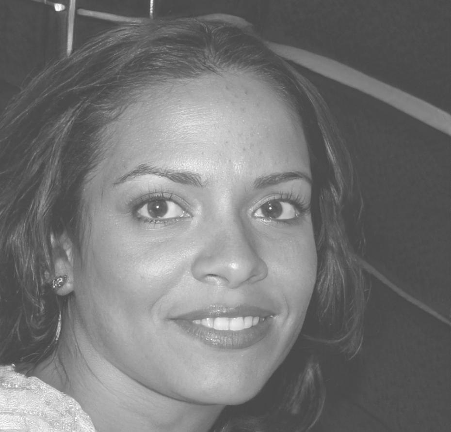 Dr. Sarah Müller, Leitende Finanzanalystin
